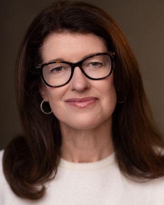 Photo of Gemma Cox, Psychotherapist, MSc, MIACP