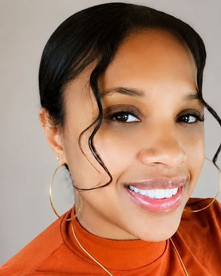Photo of Sakura Pate, Clinical Social Work/Therapist, L