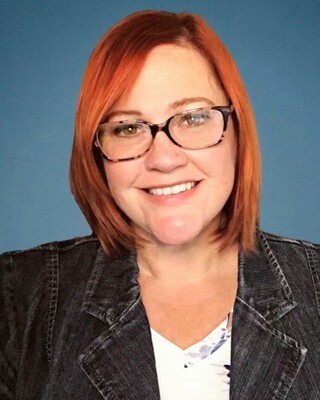 Photo of Jenn Utech, Licensed Professional Counselor in Cincinnati, OH