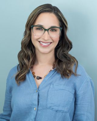 Photo of Erin Kuri, Registered Psychotherapist, PhD, RP, OATR, CCC, CCS