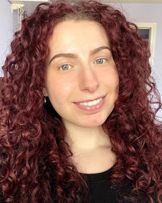 Photo of Estee Gorodetsky, Pre-Licensed Professional