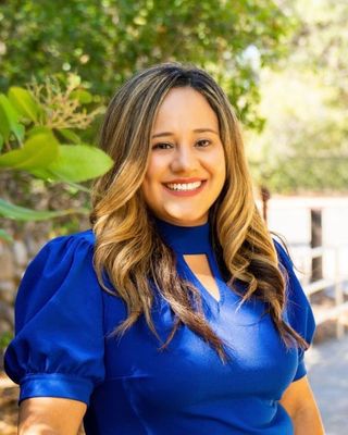 Photo of Mayra Iniguez, Marriage & Family Therapist, LMFT, EMDR, CSAT