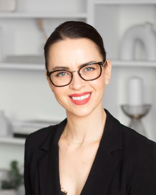Photo of Yvanna Zakrzewski, Registered Psychotherapist (Qualifying), RP(Q)