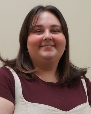 Photo of Lauren M Hernandez, Marriage & Family Therapist Intern, MA, RMFTI