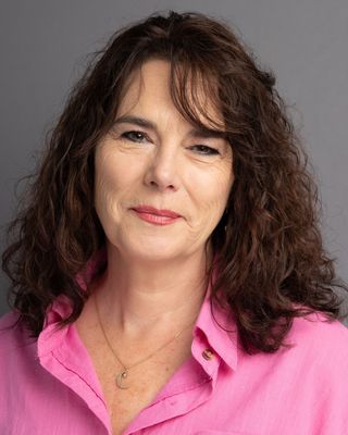 Photo of Lisa Claire Rodger, Psychotherapist, PNCPS Acc.