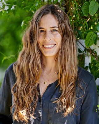 Photo of Sari Tracht, Marriage & Family Therapist Associate, MA, AMFT