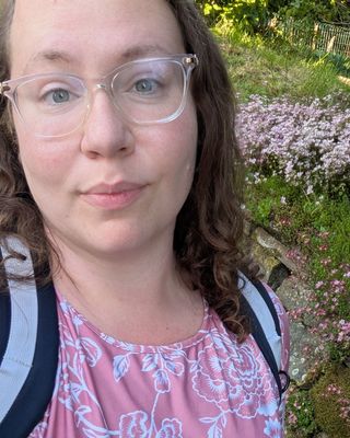 Photo of Eshtar Oraha, Counselor, LLPC