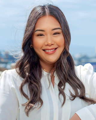 Photo of Nicole Mitsuuchi - Nicole Mitsuuchi - NOCD, Clinical Social Work/Therapist, LCSW