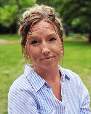 Photo of Stephanie Turnage, Licensed Mental Health Counselor, LMHC