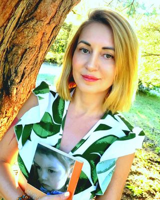 Photo of Renata Redyk, Psychotherapist, MSc, MIACP