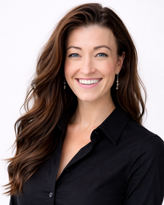 Photo of Dr. Shaylyn Proulx, Psychiatric Nurse Practitioner, PMHNP
