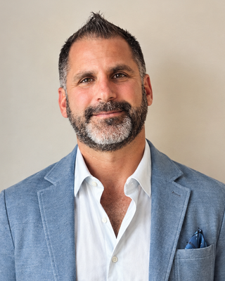 Photo of ILAN NAVAH, Pre-Licensed Professional, APCC, MA, RN