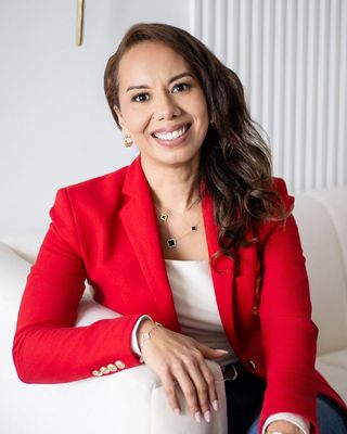 Photo of Alma Enid Rojas, Marriage & Family Therapist Intern, MA, EMDR