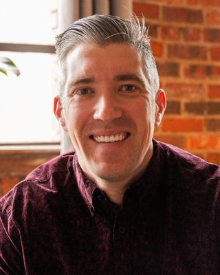 Photo of Alex Farquhar-Leicester, Psychologist, PhD, LP