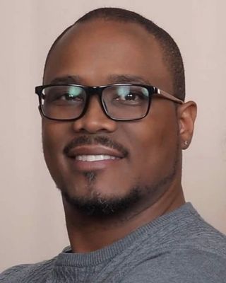 Photo of Marlon Bell, Pre-Licensed Professional, MA, Intern