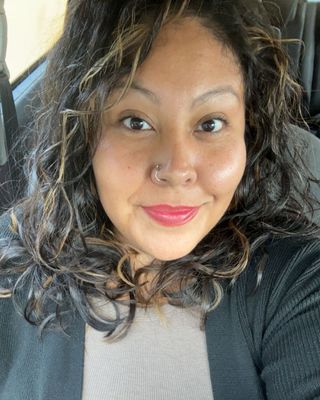 Photo of Evelyn Mandujano, Pre-Licensed Professional, MSW