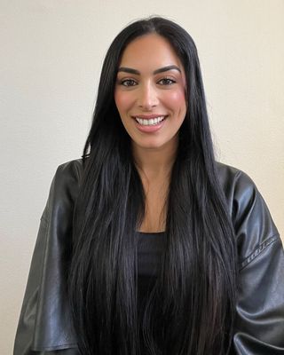 Photo of Haifa Behbahani, Registered Psychotherapist (Qualifying), RP (Q), CCC (Q)