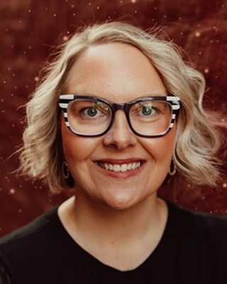 Photo of Glenna Wilson, Clinical Social Work/Therapist