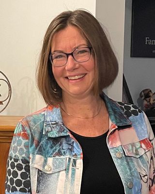 Photo of Kim Tiemens, Registered Social Worker in London, ON
