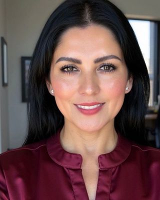 Photo of Rosa Guillen, Psychiatric Nurse Practitioner, PMHNP