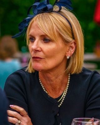 Photo of Beth Lindsay West, Counsellor, MSc, MNCPS Acc.