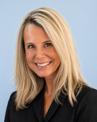 Photo of Lisa DeMay, Psychiatric Nurse Practitioner, PMHNP