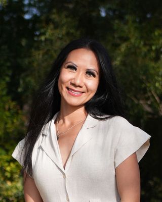 Photo of Jacqueline Wong, Counsellor, MA, CCC, CT