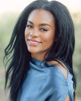 Photo of Dr. Lauren Williams, Psychiatrist, MD