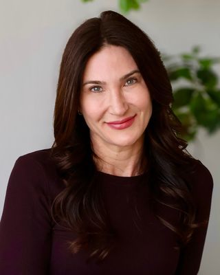 Photo of Caroline Reiss, Marriage & Family Therapist Associate, MA, AMFT