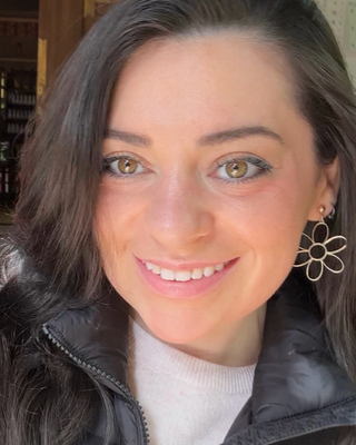Photo of Becca Weinberger, MA, MAATC, ATR, LPC