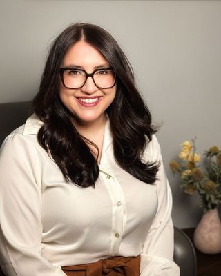 Ashley Kolb - Trauma, Anxiety, Family profile photo