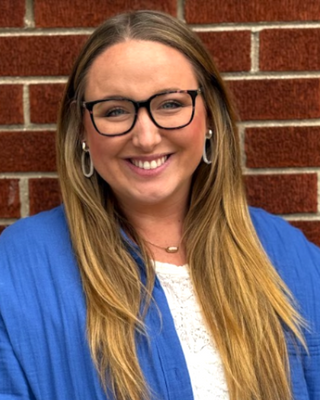 Photo of Elizabeth Webster, Licensed Professional Counselor, MA, LPC, ATR