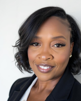 Photo of Veronica Dickens, Marriage & Family Therapist, MA, LMFT