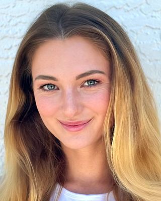 Photo of Hanna Larr Strand, Pre-Licensed Professional