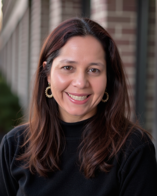 Photo of Siri Hernandez, Clinical Social Work/Therapist, LCSW