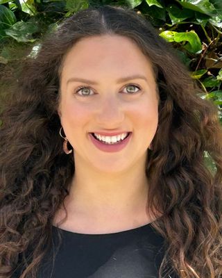 Photo of Adriana Costa, Pre-Licensed Professional, PsyD