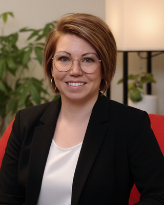 Photo of Miriam Mitron, Registered Psychotherapist (Qualifying)
