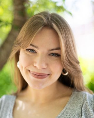 Photo of Julianne Mosher - Julianne Mosher, LMHC, Teens & Adults, Counselor, LMHC