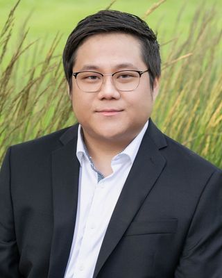 Photo of Alex Ho, Pre-Licensed Professional, MPsy, RP