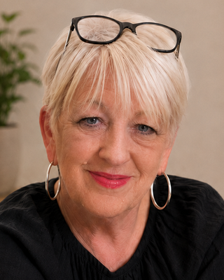 Photo of Sharon Davies, Psychotherapist, MBACP