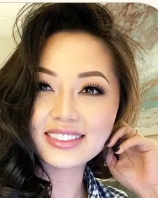 Kay Xiong, LMFT