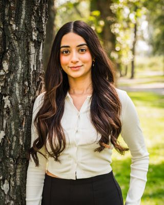 Photo of Anvir Dhatt, Pre-Licensed Professional