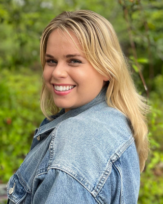 Photo of Sarah Sarahburns - Sarah Burns, Clinical Social Work/Therapist, LCSW