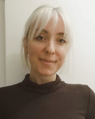 Photo of Elise Bird, Counsellor in Bristol