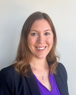 Photo of Dr. Norah Kennedy, Psychologist, Ph.D., LP