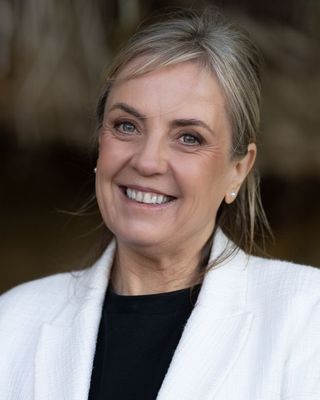 Photo of Karyn Krawford, Psychotherapist, PACFA