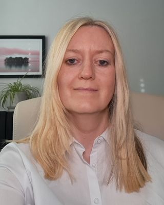 Photo of Cindy Knapton - Cindy Knapton CBT, Psychotherapist, MSc, MBABCP