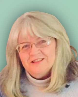 Photo of Holly Umbs, Licensed Professional Counselor, LPC