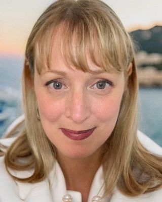 Photo of Cailin James, Counselor, MBA, LMHC, CIMHP