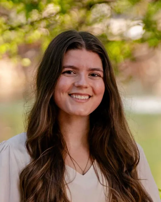 Photo of Courtney Doman, Marriage & Family Therapist Associate, AMFT